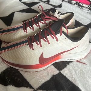 used mens Nike Zoom Fly Flyknit Men's Running in mens 12 have a SDSU tag